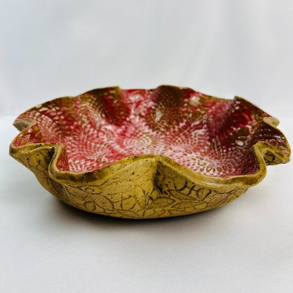 Handcrafted Ruffled Studio Art Pottery Bowl Red/Pink Intricate Lace Pattern 9” - Picture 6 of 9
